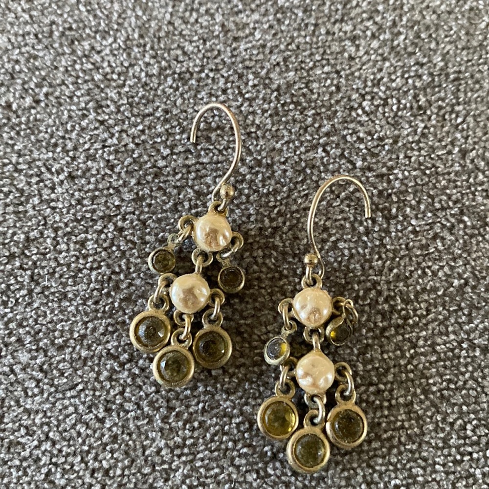 Dangle earrings